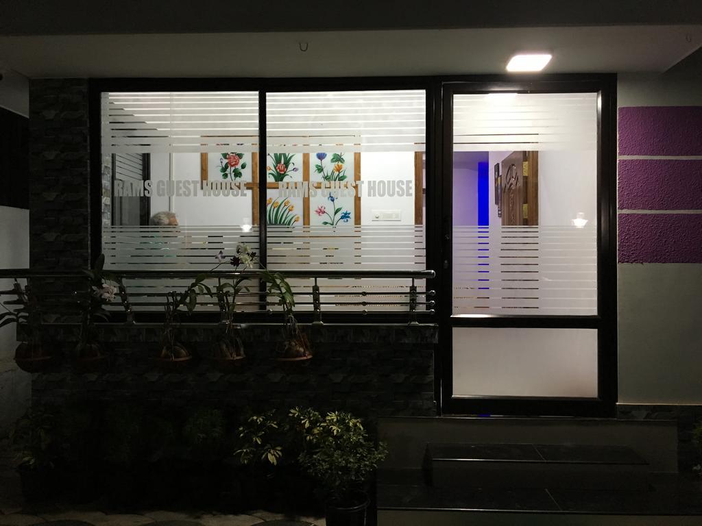 Rams Guest House Near Lulu Mall Thiruvananthapuram Exterior photo
