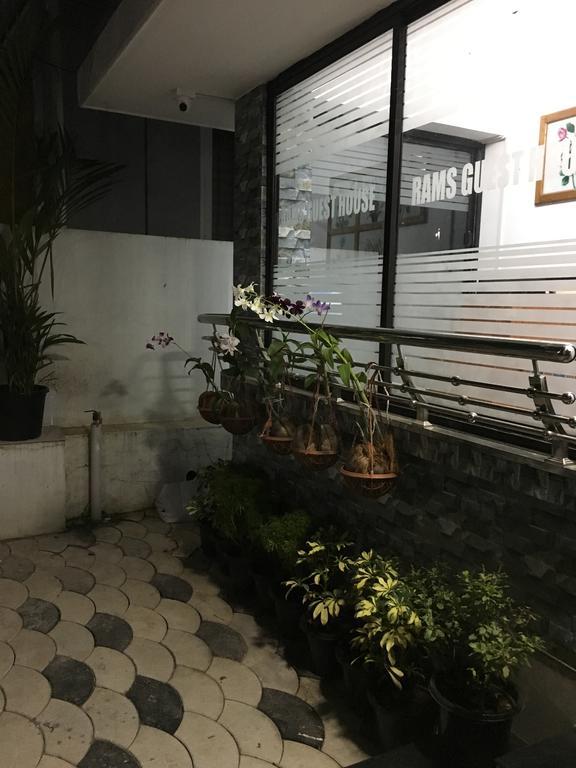 Rams Guest House Near Lulu Mall Thiruvananthapuram Exterior photo